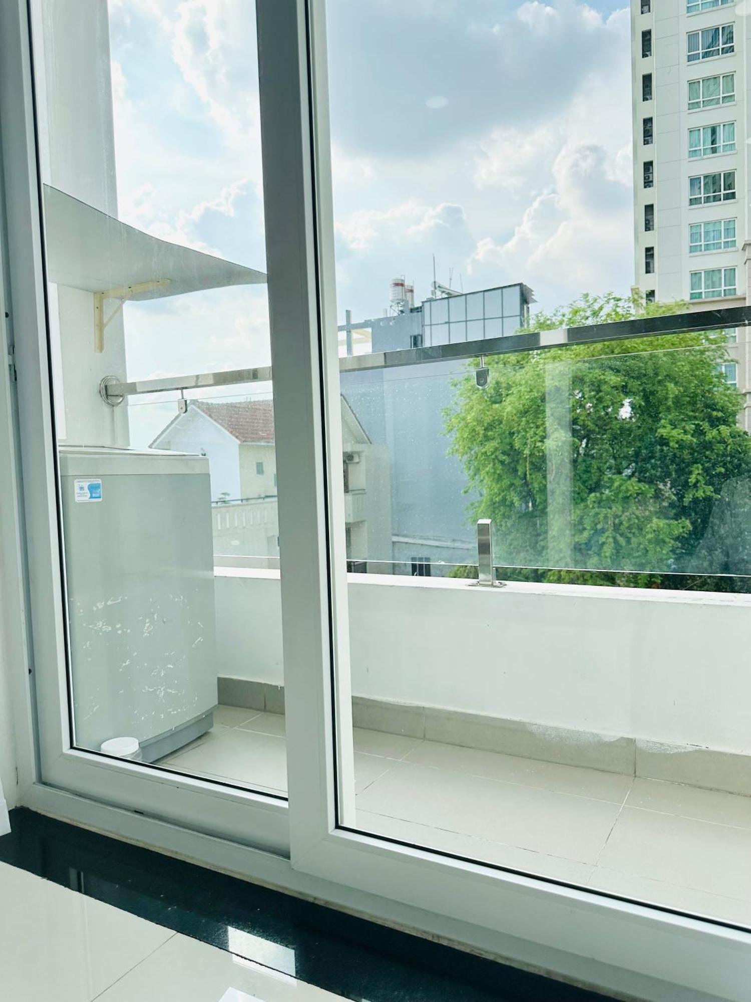 301 Cozy & Quiet 1br Oasis In Saigon Căn hộ